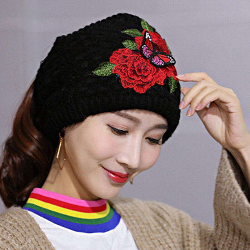 女性のエスニックレッド牡丹刺繍ポニーテールヘアバンドキャップ