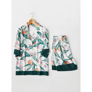 Conjunto de pijama de satén con manga corta y solapa con estampado floral